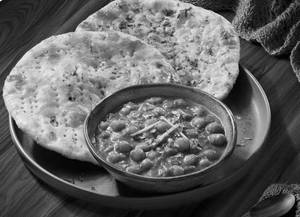 Butter Amritsari Chole + 2 Kulcha