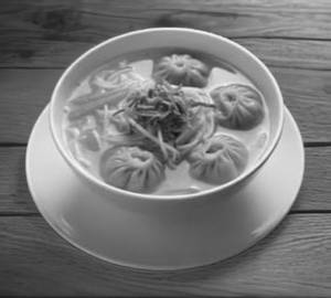 Chicken Soup Chow + chicken momo Steam 4 Pieces