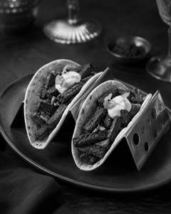 Bhindi Masaledar Tacos (2 pcs)