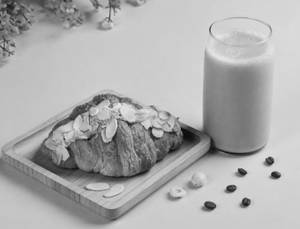 Croissant Coffee Break Combo