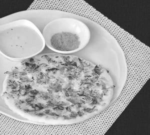 Onion uttapa