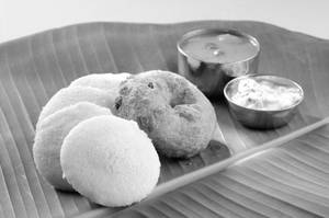 Idli vada