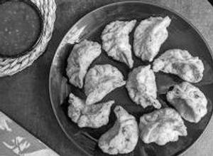 Veg Kfc Momos [10 pieces]