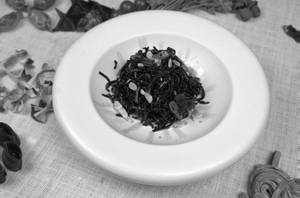 Homemade Charcoal Angel Hair Aglio Olio Peperoncino
