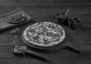 Spicy Chicken Pizza