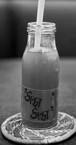 Gondhoraj Aar Aakher Gur Soda