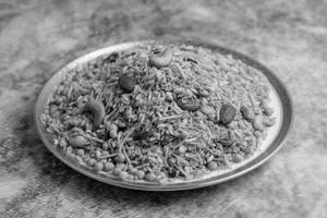 Shahi Mixture