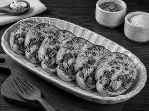 Chicken Keema Stuffed Garlic Bread