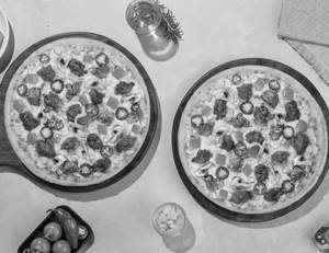 Pack of 2 BIG Pizzas - Meathead