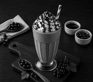 Black Current Shake
