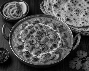 Khumb Tikka Masala