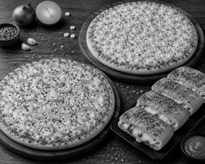 Onion Pizza [ 7 inche ] With Sweet Corn Pizza and Stuffed Garlic Bread