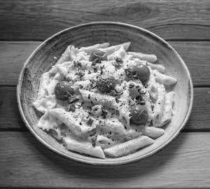 White Sauce Pasta
