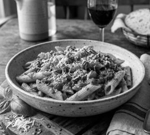 Tomato sauce pasta