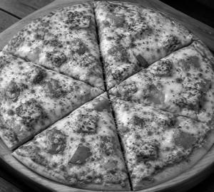 Tandoori Paneer Pizza