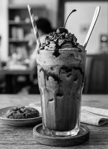 Chocolate cold coffee
