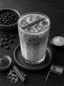 Iced Spanish Latte