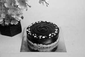 Chocolate Kunafa Cake