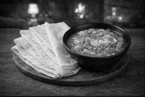 Paneer Do-Pyaza With 5 Rumali Roti Combo