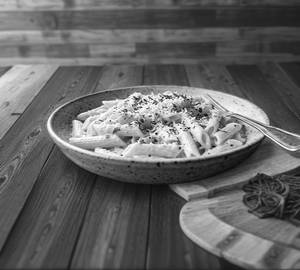 Alfredo cheese sauce pasta