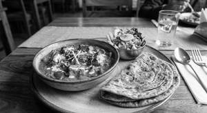 Paneer Tikka Masala [Half] with 2 Paratha and Salad