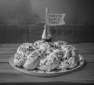 Cheese Toppings Garlic Twist