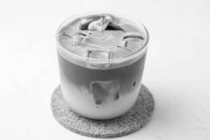 Iced Almond Vanilla Matcha