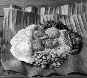 Fish curry pothichoru ( homely ) 
