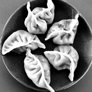 Classic Schezwan Gyoza Momos
