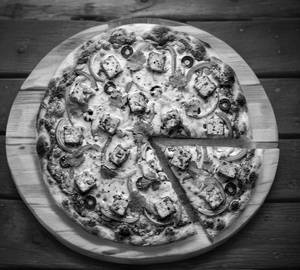 Tandoori Paneer Pizza