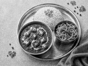 Palak Paneer Rice Mini Thali
