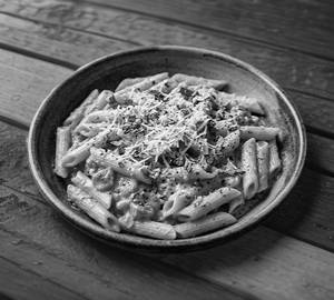 Pink sauce pasta spicy