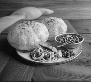 Chole Bhature [ 2 Pc.bhature ]