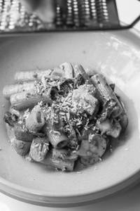 Mushroom Pesto With Parmesan Cheese