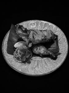 Nayaab Chooza - Tandoori Chicken , Hari Chutney
