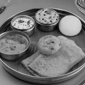 Mini Tiffin