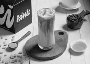 Iced Peanut Butter Honeycomb Latte
