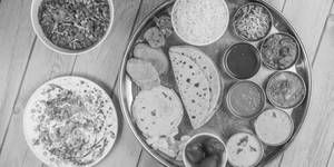 Gujarati Deluxe Thali (Non Jain)