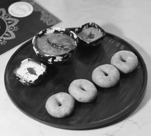 Vada Sambar [4 Pieces]