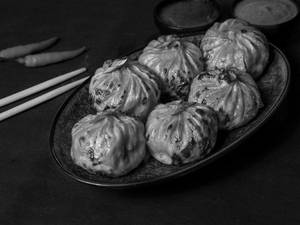Veg tandoori momos dry [6 pieces]