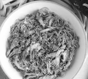 Mushroom noodles