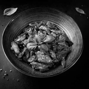 Chilli basil chicken
