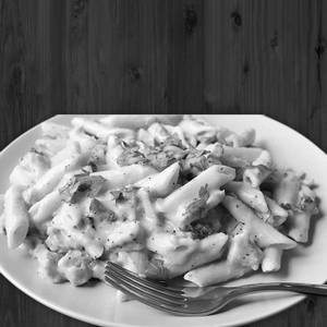 Chicken white sauce pasta