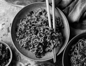 Chicken garlic noodles