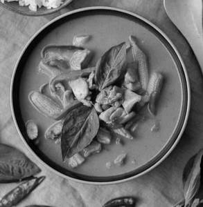 Chicken red thai curry [500 ml]