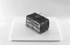 Black Currant Velvet Pastry