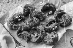 Achari Tandoori Momos