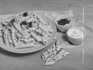 White sauce pasta
