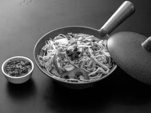 Jain Veg Hakka Noodles
