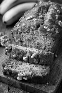 Banana Walnut Dry Cake